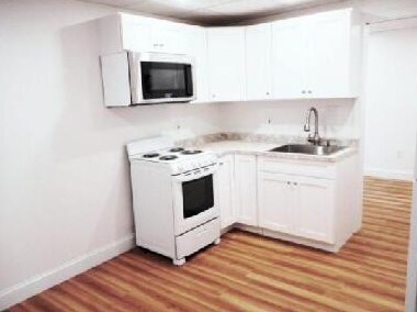 Building Photo - 157 Hamilton St