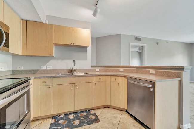 Building Photo - 116 Villa Cir