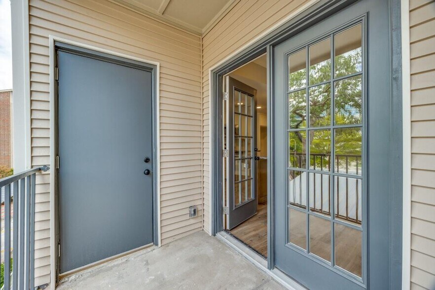 Building Photo - 5325 Bent Tree Forest Dr