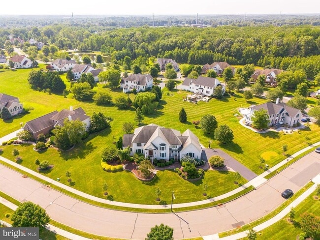 Building Photo - 19 Meadowlark Dr