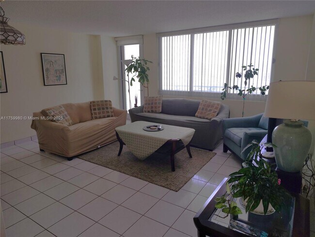 Building Photo - 7135 Collins Ave