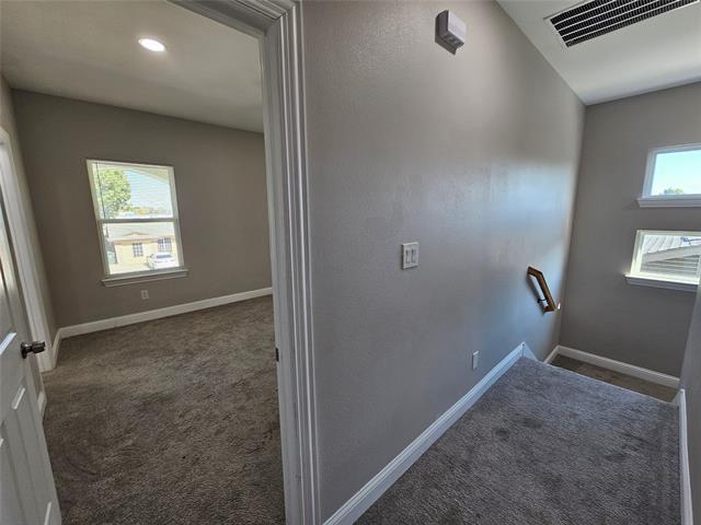 Building Photo - 610 Parker Cir