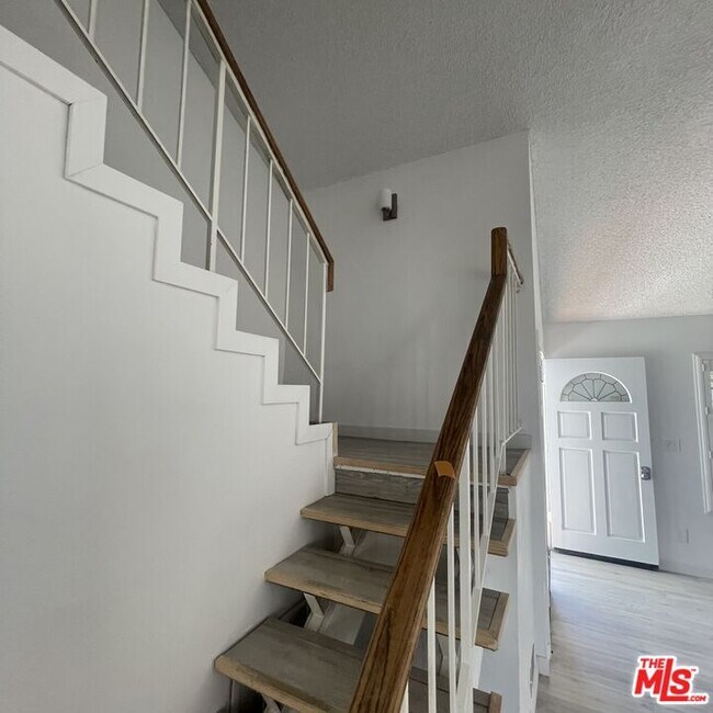 Building Photo - 3021 Limewood Ln