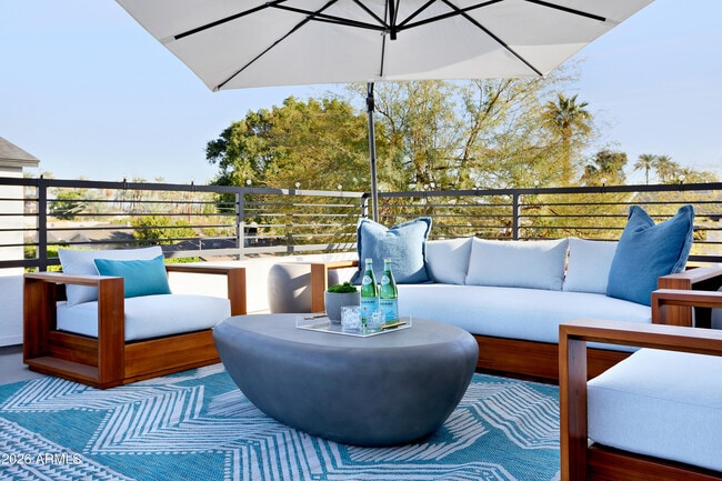 Building Photo - 4207 E Campbell Ave