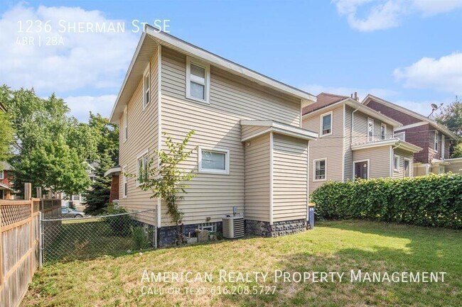 Building Photo - 1236 Sherman St SE