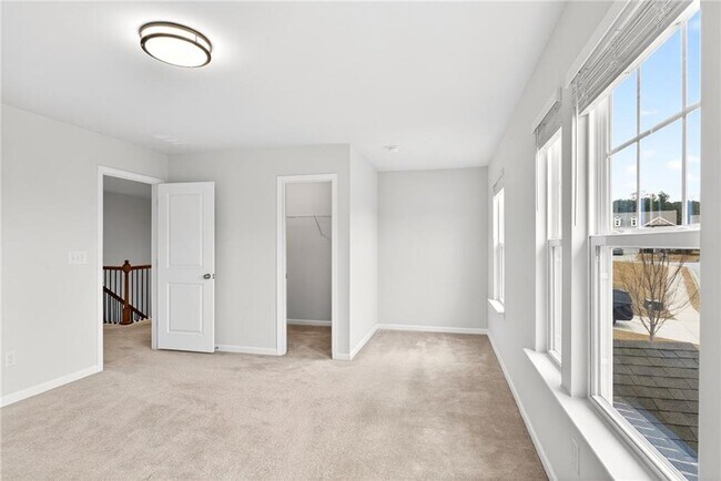 Building Photo - 5377 Fountainhead Ln