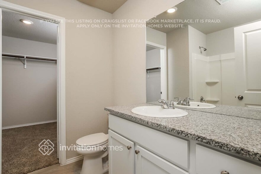 Building Photo - 10554 Varmus Dr