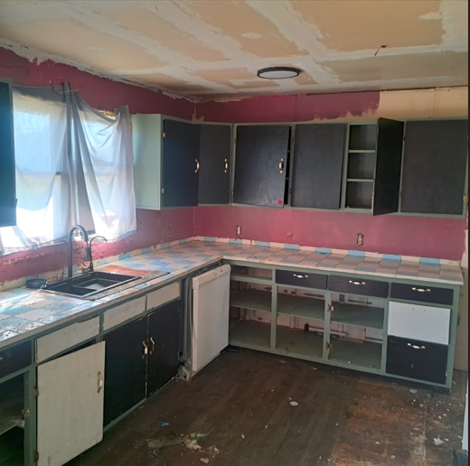 Building Photo - 2502 Lakeview Ave