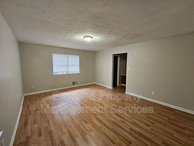 Building Photo - 890 Ohara Dr