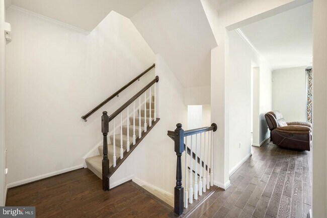 Building Photo - 21521 Willow Breeze Sq