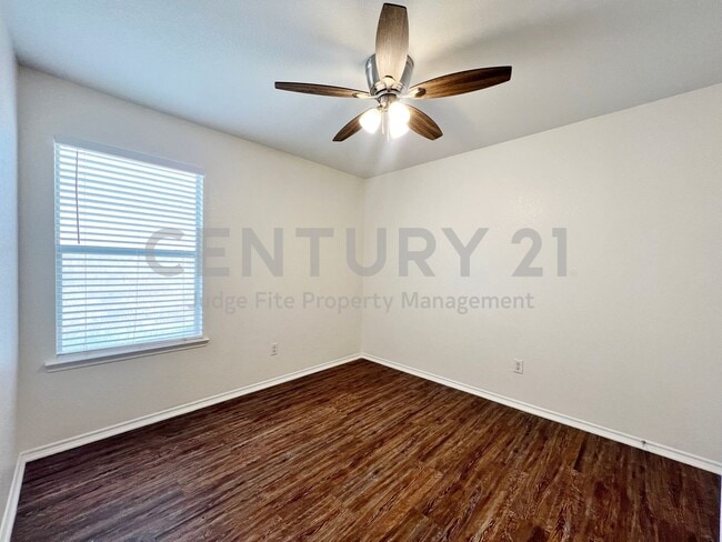 Building Photo - Recently Updated 3/2/2 Home Located in Northwest ISD For Rent!