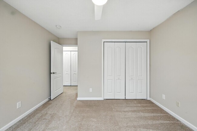 Building Photo - 965 Turtle Pond Ln