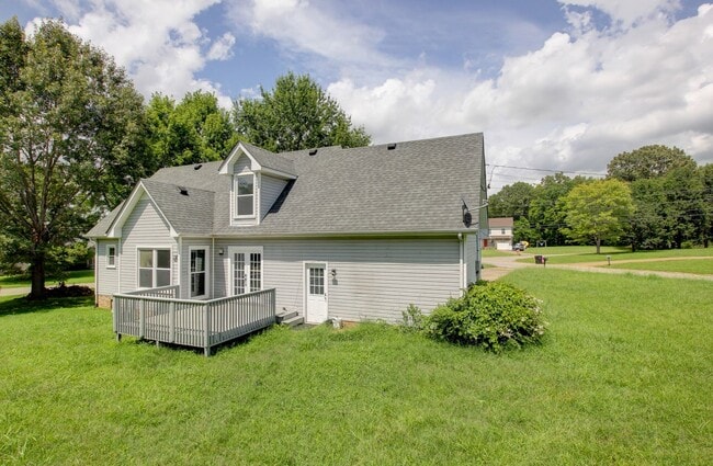 Building Photo - Updated and Gorgeous!!!  Hurry