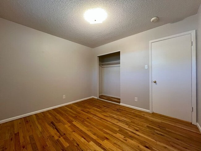Building Photo - Three Bedroom Home In Northwest Reno.