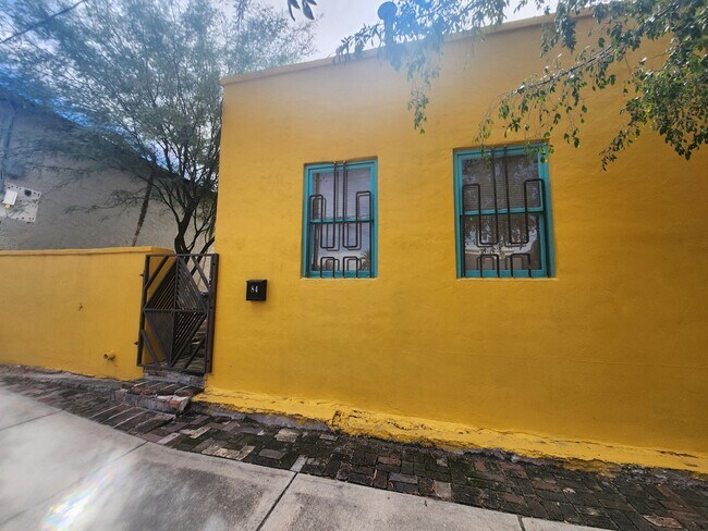 Building Photo - 84 W Simpson St