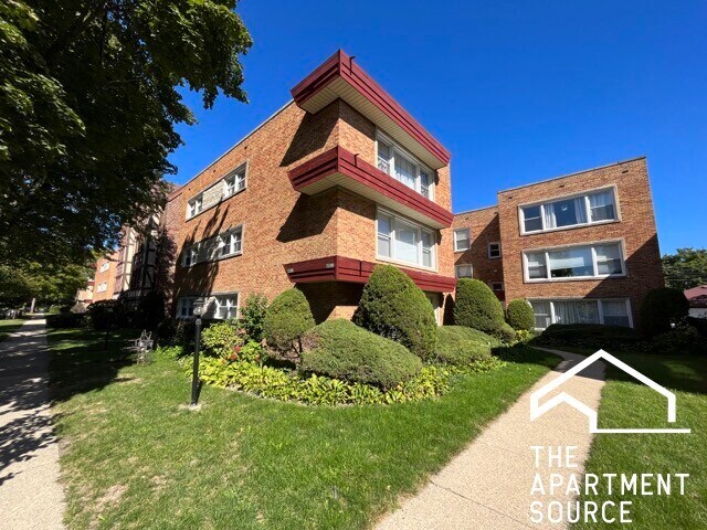Building Photo - 8031 N Kenton Ave