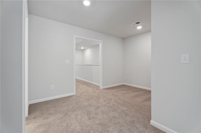 Building Photo - 156 Flier Dr