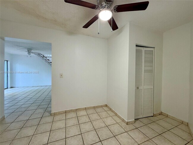 Building Photo - 798 Crandon Blvd
