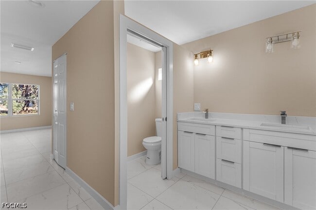 Building Photo - 3513 NE 17th Pl