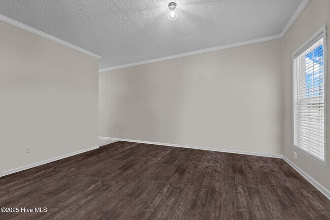Building Photo - 4085 Alston Bridge Rd