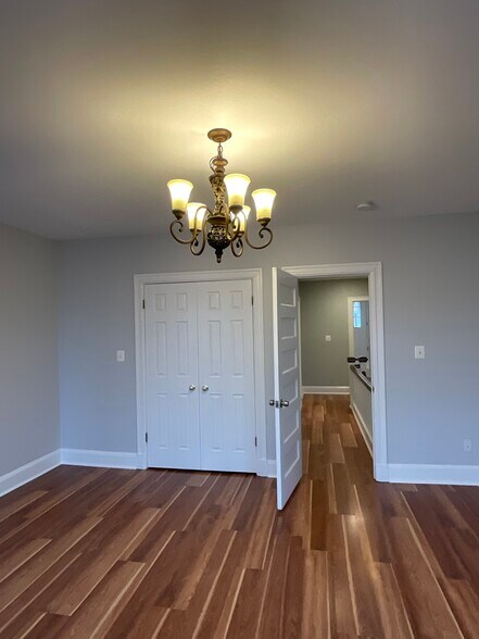 Building Photo - 120 3rd St NE