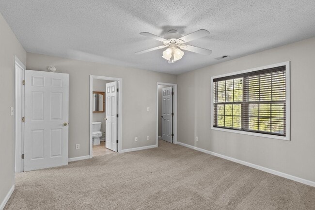 Building Photo - 178 Kelly Cir