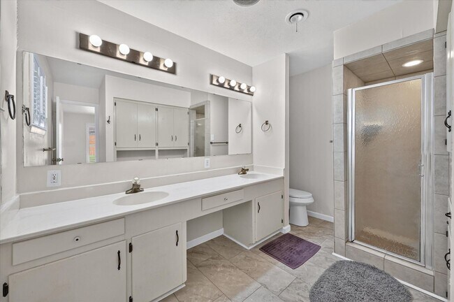 Building Photo - 1306 Pueblo Ct