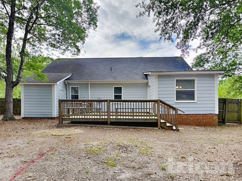 Building Photo - 504 Lord Howe Rd