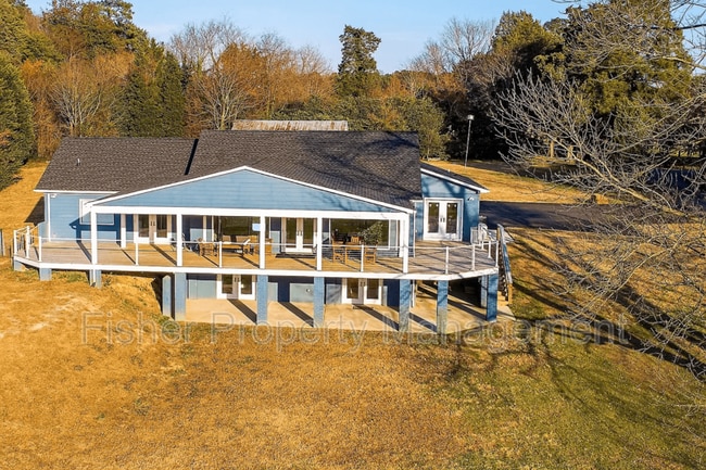 Building Photo - 1500 Rustling Cedar Ln