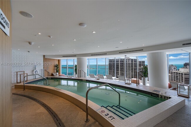 Building Photo - 300 Biscayne Blvd