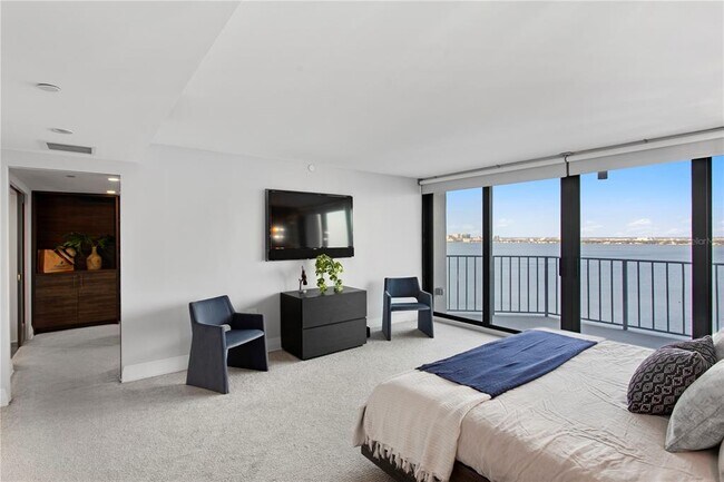 Building Photo - 3301 Bayshore Blvd