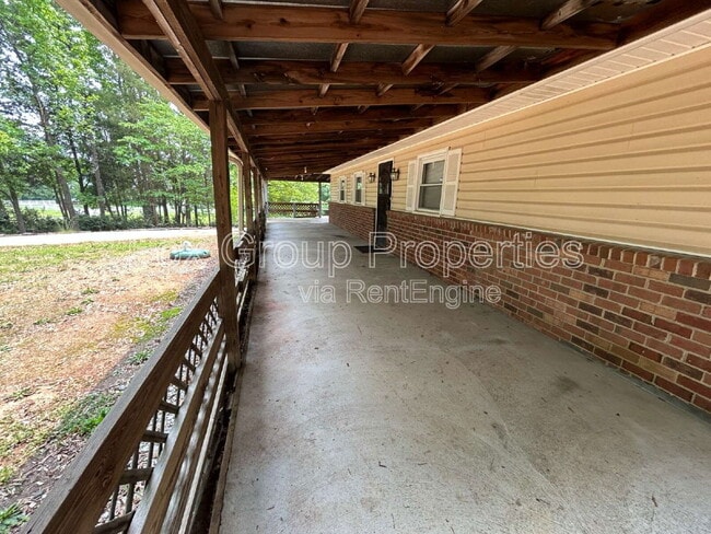 Building Photo - 579 Old Speedway Dr NW