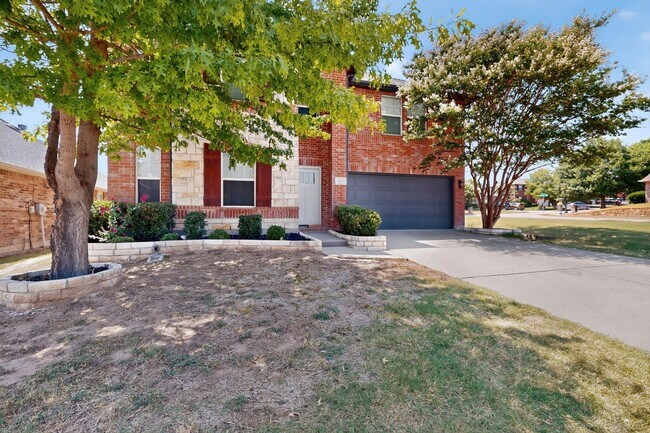 Building Photo - Spacious Renovation Ready To Be Called Home!!!
