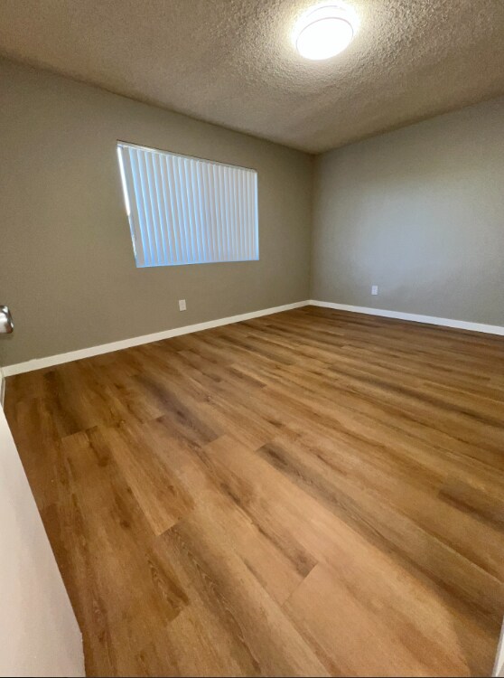 Building Photo - 2411 Pattiglen Ave