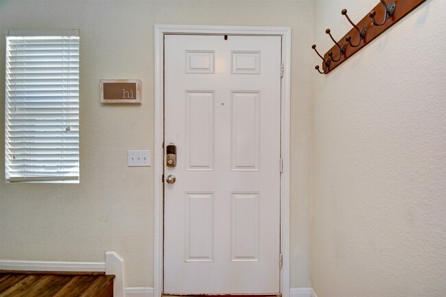 Building Photo - 6807 Alum Rock Ln