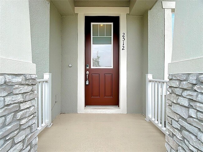 Building Photo - 2512 Blowing Breeze Ave