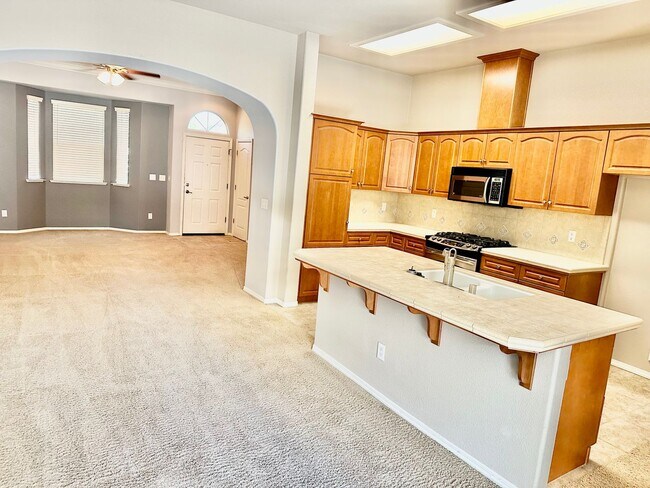 Building Photo - 4048 W Apple Tree Ln