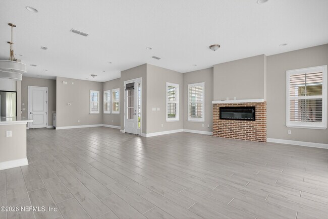 Building Photo - 527 Marquesa Cir