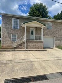 Building Photo - Three-Bedroom Two Bath Townhome in Charleston Cross Lanes Area