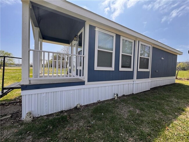 Building Photo - 324 Parker Ln