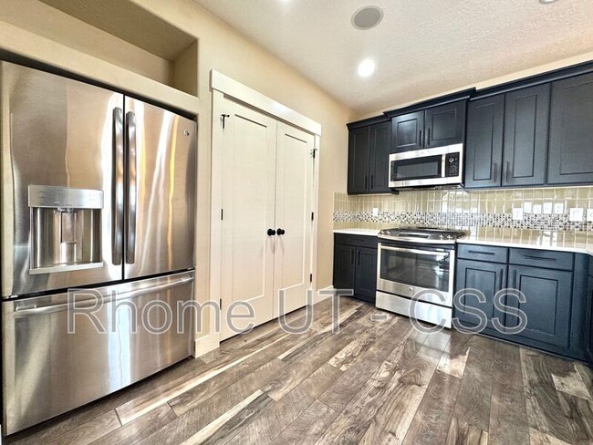 Building Photo - 18 N 1100 W