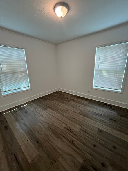 Building Photo - 3939 Mathis St