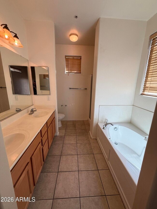 Building Photo - 830 Corazon Ln