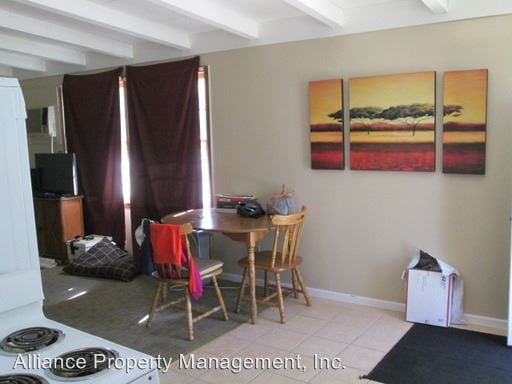 Building Photo - 2300 Brockman St