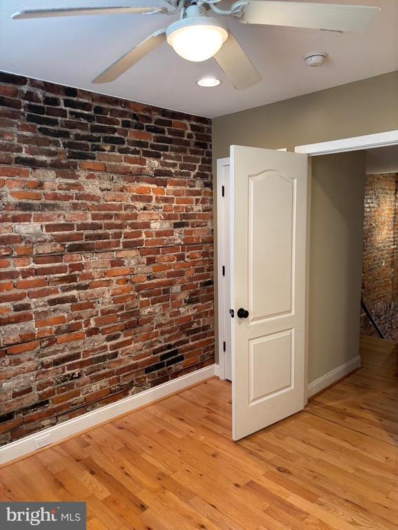 Building Photo - 1130 Watkins St