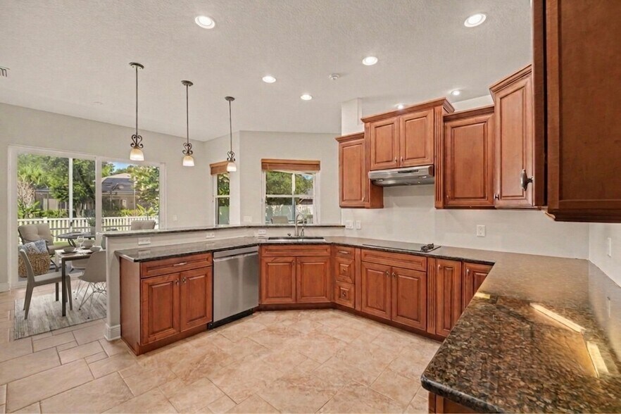 Building Photo - 2934 Tuscarora Ct