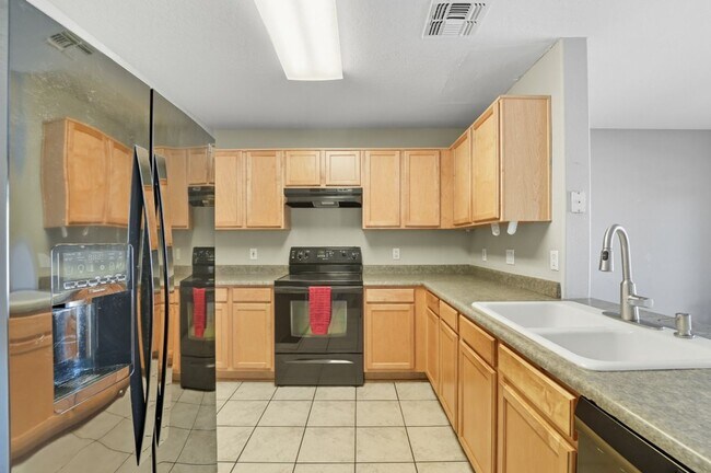 Building Photo - Charming El Mirage Rental – 3 Bedrooms, 2....