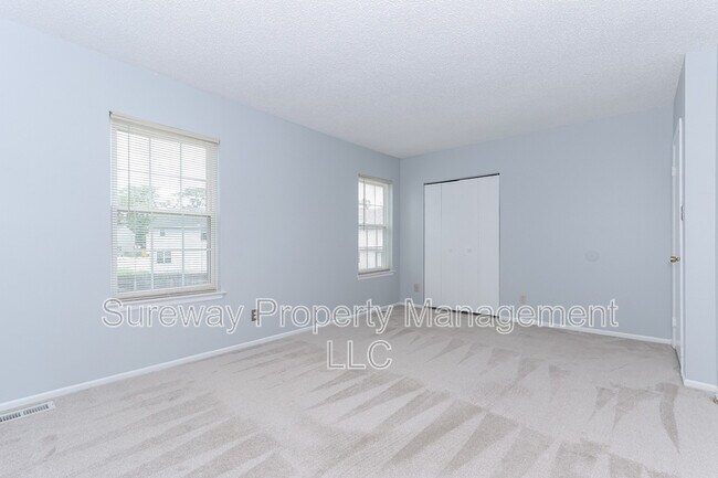 Building Photo - 2344 Susan Ct
