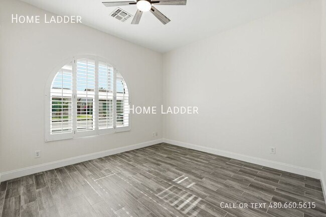 Building Photo - 5080 S McClelland Dr