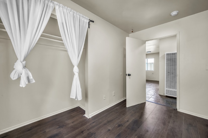 Building Photo - 5243 Huntington Dr N